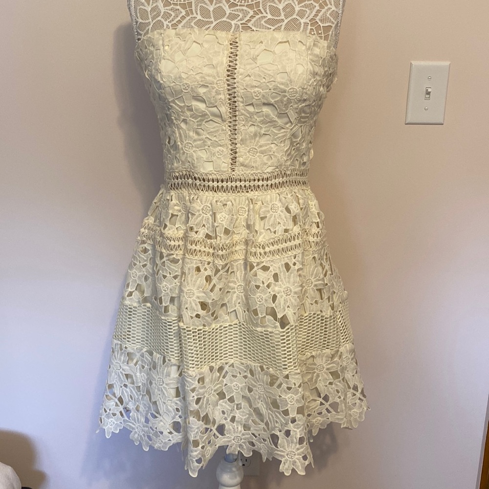 BNWT Romeo & Juliet strapless crochet lace dress